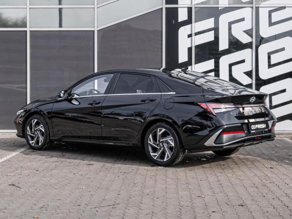 Hyundai Elantra VII (CN7) Рестайлинг с пробегом 2024 года, цена 2 190 000 рублей, 29038 км, седан, Автокод Объявления