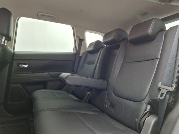 Mitsubishi Outlander III Рестайлинг 3 с пробегом 2018 года, цена 2 619 000 рублей, 107113 км, внедорожник, Автокод Объявления
