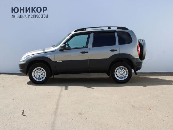 Chevrolet Niva I Рестайлинг с пробегом 2017 года, цена 789 000 рублей, 93208 км, внедорожник, Автокод Объявления