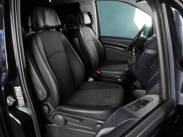 Mercedes-Benz Viano I (W639) Рестайлинг с пробегом 2012 года, цена 2 669 000 рублей, 242720 км, минивэн, Автокод Объявления