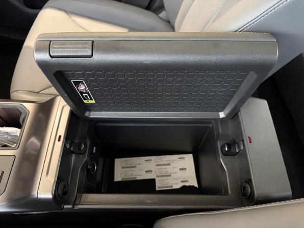 Toyota RAV4 VI (XA60) с пробегом 2026 года, цена 4 200 000 рублей, 30 км, внедорожник, Автокод Объявления