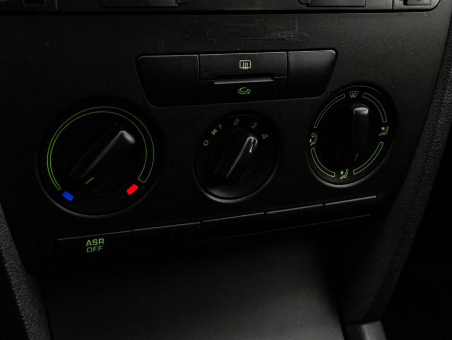 Skoda Octavia II (A5) Рестайлинг Санкт-Петербург  - изображение 13