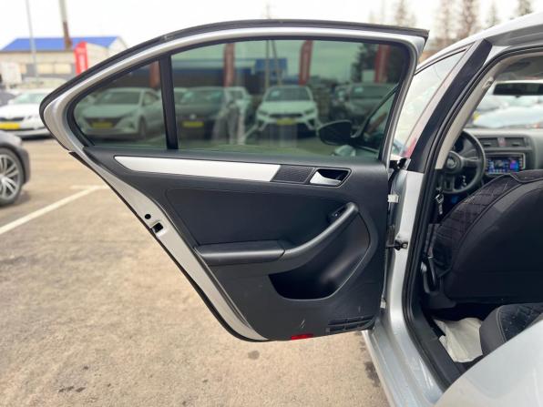 Volkswagen Jetta VI с пробегом 2012 года, цена 960 000 рублей, 217000 км, седан, Автокод Объявления