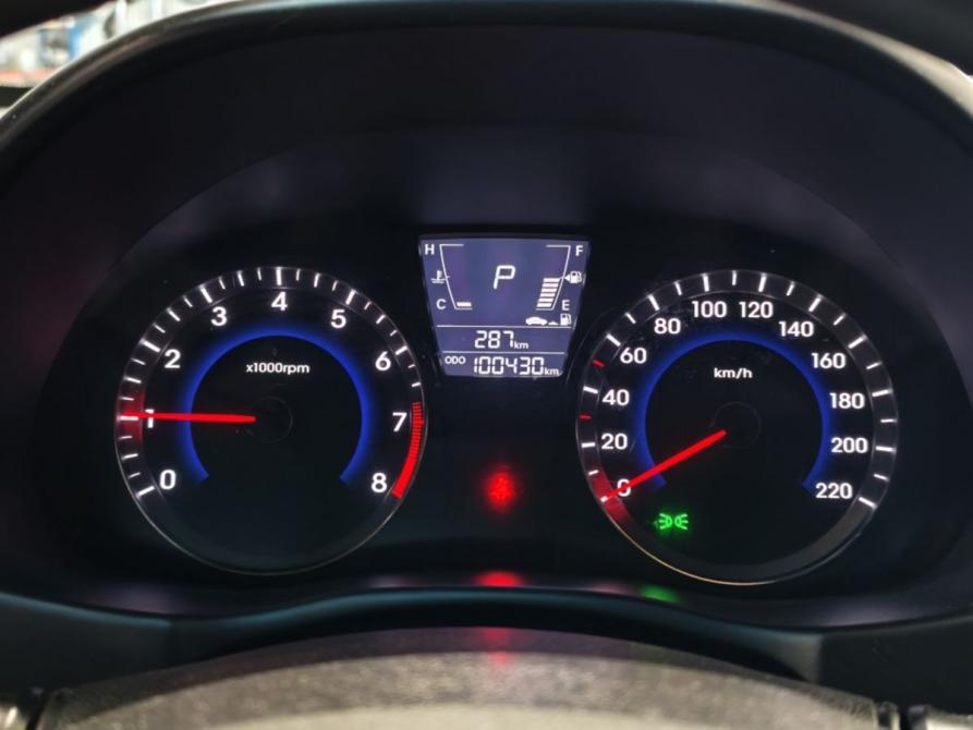 Hyundai Solaris I Курск  - изображение 11