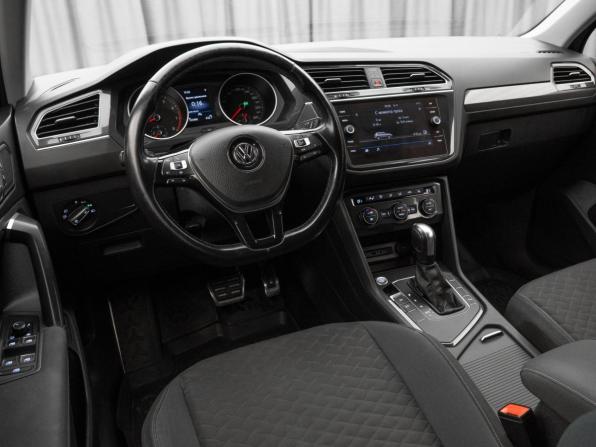 Volkswagen Tiguan II с пробегом 2019 года, цена 2 450 000 рублей, 133490 км, внедорожник, Автокод Объявления