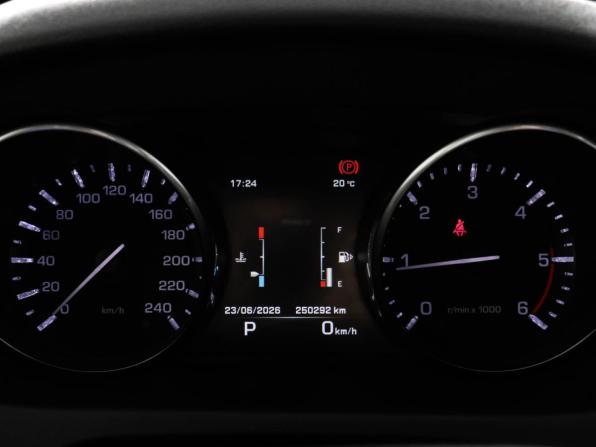 Land Rover Discovery Sport I с пробегом 2015 года, цена 1 747 000 рублей, 250290 км, внедорожник, Автокод Объявления
