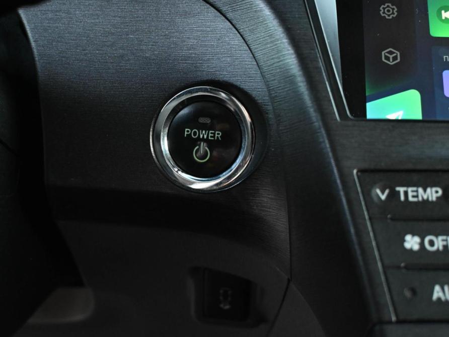 Toyota Prius III Рестайлинг (XW30) Новороссийск  - изображение 13