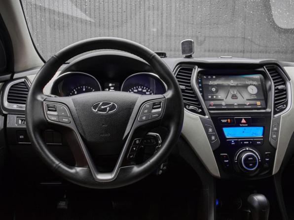 Hyundai Santa Fe III с пробегом 2015 года, цена 1 895 000 рублей, 236600 км, внедорожник, Автокод Объявления