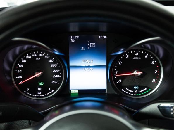 Mercedes-Benz C-Класс IV (W205) Рестайлинг с пробегом 2018 года, цена 2 965 000 рублей, 110339 км, седан, Автокод Объявления