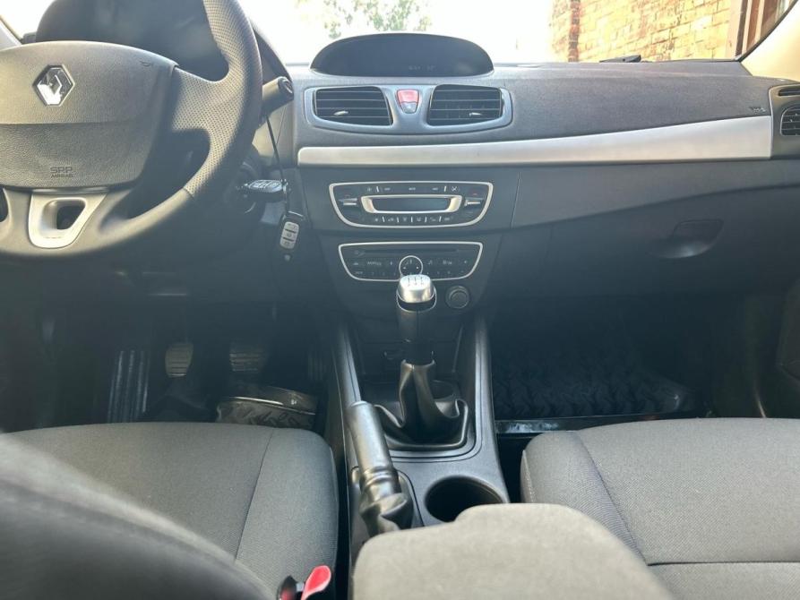 Renault Fluence I Санкт-Петербург  - изображение 12