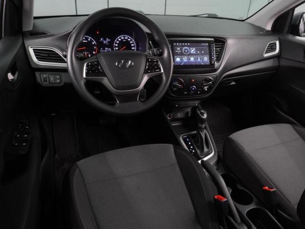 Hyundai Solaris II с пробегом 2019 года, цена 1 399 000 рублей, 128902 км, седан, Автокод Объявления