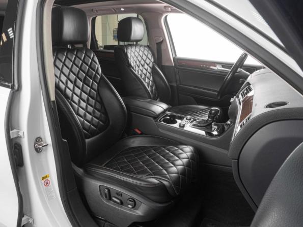 Volkswagen Touareg II Рестайлинг с пробегом 2018 года, цена 3 499 000 рублей, 215427 км, внедорожник, Автокод Объявления