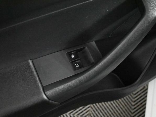 Skoda Rapid I с пробегом 2016 года, цена 990 000 рублей, 153419 км, лифтбек, Автокод Объявления