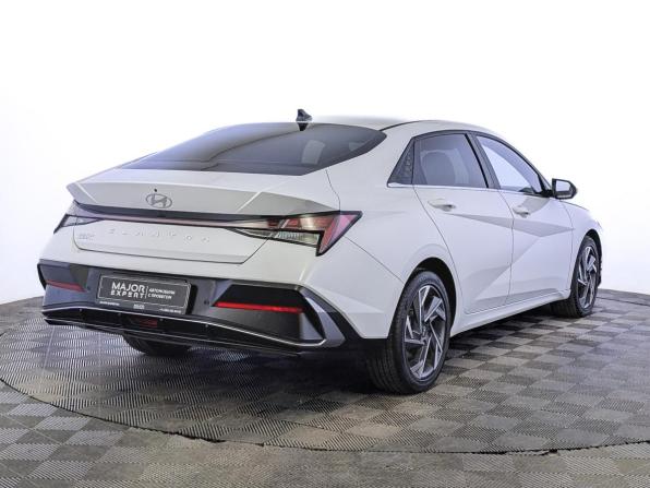 Hyundai Elantra VII (CN7) Рестайлинг с пробегом 2023 года, цена 1 995 000 рублей, 49528 км, седан, Автокод Объявления