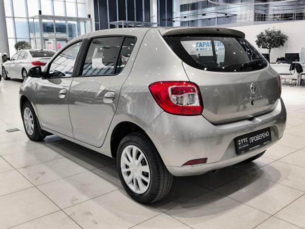 Renault Sandero II Рестайлинг с пробегом 2020 года, цена 1 000 000 рублей, 69000 км, хэтчбек, Автокод Объявления