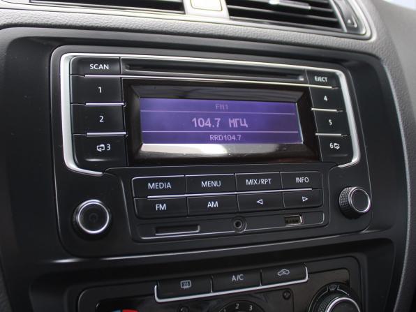 Volkswagen Jetta VI Рестайлинг с пробегом 2014 года, цена 1 019 000 рублей, 176279 км, седан, Автокод Объявления