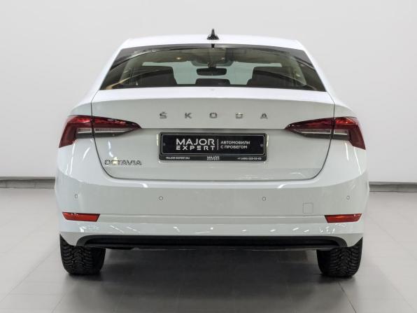 Skoda Octavia IV (A8) с пробегом 2021 года, цена 2 320 000 рублей, 94965 км, лифтбек, Автокод Объявления