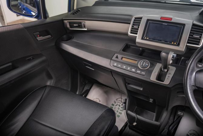 Honda Freed I Рестайлинг с пробегом 2012 года, цена 1 149 000 рублей, 137000 км, компактвэн, Автокод Объявления