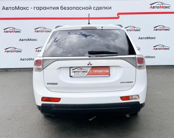Mitsubishi Outlander III с пробегом 2013 года, цена 1 880 000 рублей, 193803 км, внедорожник, Автокод Объявления