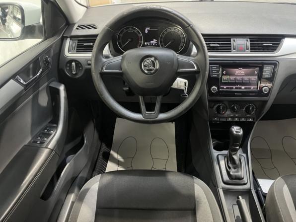 Skoda Rapid I с пробегом 2017 года, цена 995 900 рублей, 192849 км, лифтбек, Автокод Объявления