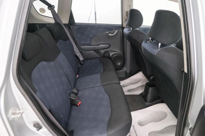 Honda Fit II с пробегом 2011 года, цена 1 079 000 рублей, 67000 км, хэтчбек, Автокод Объявления
