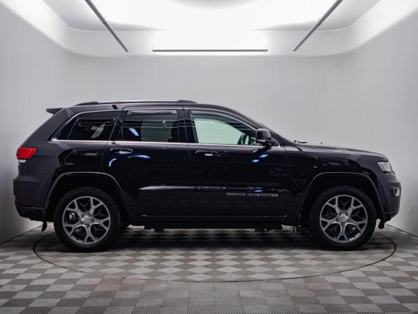 Jeep Grand Cherokee IV (WK2) Рестайлинг с пробегом 2019 года, цена 4 490 000 рублей, 68800 км, внедорожник, Автокод Объявления