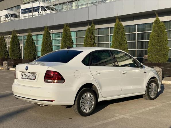 Volkswagen Polo V Рестайлинг с пробегом 2018 года, цена 1 320 000 рублей, 138105 км, седан, Автокод Объявления