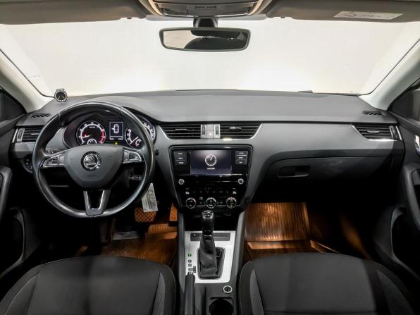 Skoda Octavia III (A7) Рестайлинг с пробегом 2018 года, цена 1 745 000 рублей, 73418 км, лифтбек, Автокод Объявления