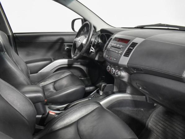 Mitsubishi Outlander II Рестайлинг с пробегом 2011 года, цена 754 000 рублей, 296186 км, внедорожник, Автокод Объявления