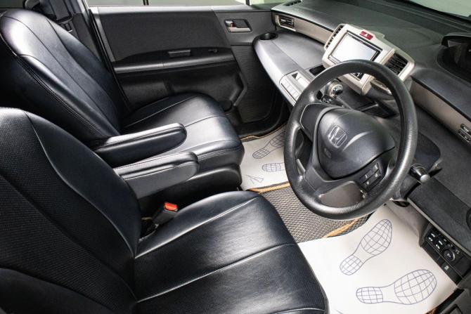 Honda Freed I с пробегом 2012 года, цена 1 049 000 рублей, 130000 км, компактвэн, Автокод Объявления