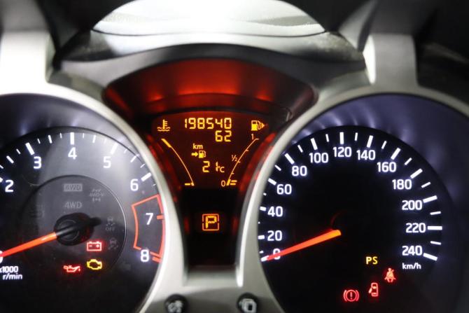 Nissan Juke I с пробегом 2012 года, цена 859 990 рублей, 198539 км, внедорожник, Автокод Объявления