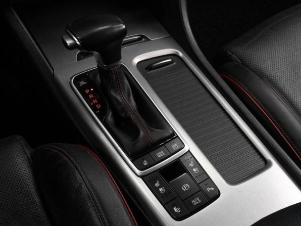Kia Optima IV Рестайлинг с пробегом 2018 года, цена 2 279 000 рублей, 142208 км, седан, Автокод Объявления