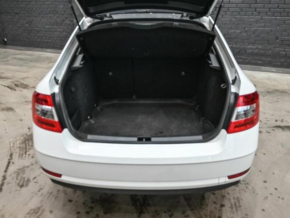 Skoda Octavia III (A7) Рестайлинг с пробегом 2017 года, цена 1 805 000 рублей, 126536 км, лифтбек, Автокод Объявления