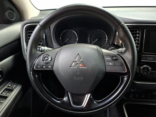 Mitsubishi Outlander III Рестайлинг 3 с пробегом 2019 года, цена 2 199 000 рублей, 59574 км, внедорожник, Автокод Объявления