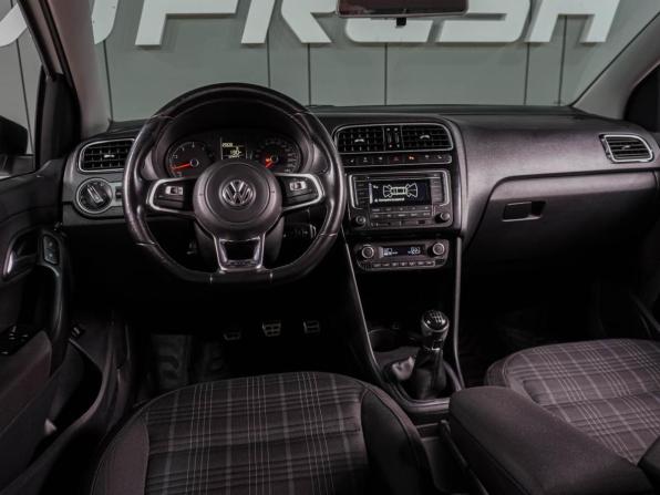 Volkswagen Polo V Рестайлинг с пробегом 2018 года, цена 1 229 000 рублей, 183827 км, седан, Автокод Объявления
