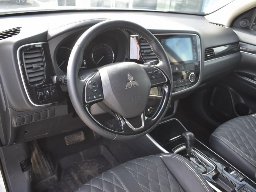 Mitsubishi Outlander III Рестайлинг 3 Архангельск  - изображение 13