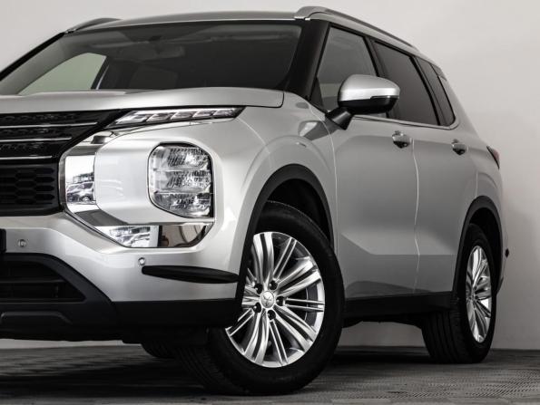 Mitsubishi Outlander IV с пробегом 2022 года, цена 3 160 000 рублей, 67904 км, внедорожник, Автокод Объявления