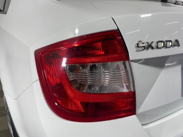 Skoda Rapid I с пробегом 2014 года, цена 815 000 рублей, 175355 км, лифтбек, Автокод Объявления