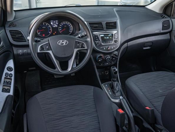 Hyundai Solaris I Рестайлинг с пробегом 2016 года, цена 930 000 рублей, 190212 км, седан, Автокод Объявления