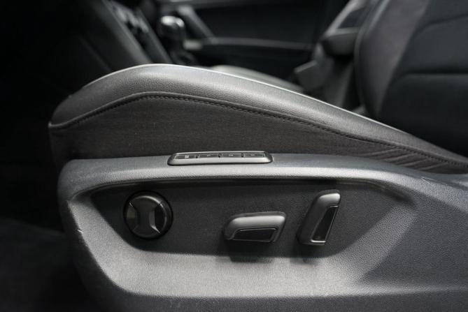 Volkswagen Tiguan II Рестайлинг с пробегом 2020 года, цена 3 100 000 рублей, 82000 км, внедорожник, Автокод Объявления