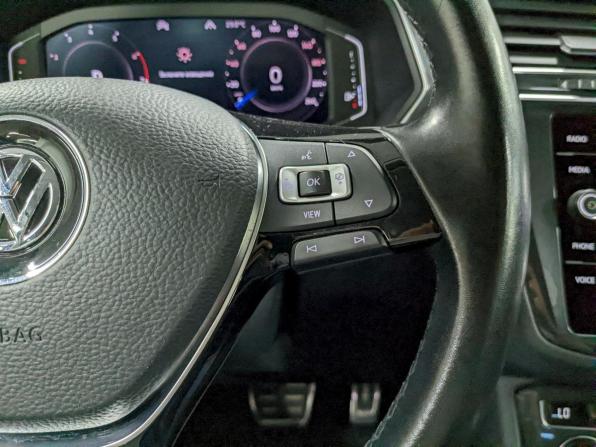 Volkswagen Tiguan II с пробегом 2019 года, цена 2 090 000 рублей, 125000 км, внедорожник, Автокод Объявления
