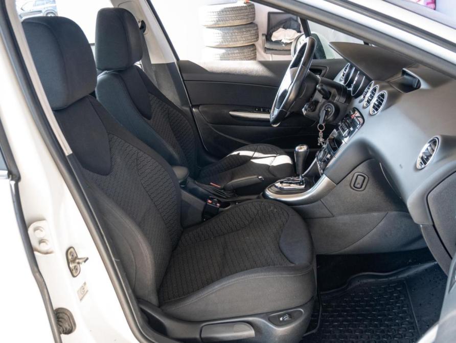 Peugeot 308 I Рестайлинг Краснодар  - изображение 8