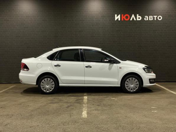 Volkswagen Polo V Рестайлинг с пробегом 2019 года, цена 1 240 000 рублей, 131167 км, седан, Автокод Объявления
