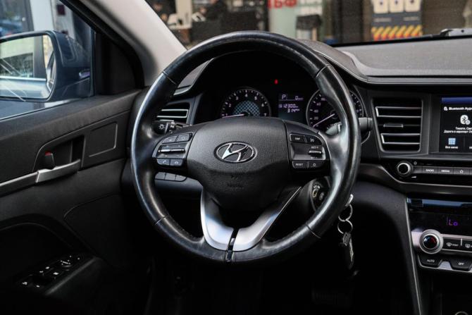 Hyundai Elantra VI (AD) Рестайлинг с пробегом 2019 года, цена 1 730 000 рублей, 128431 км, седан, Автокод Объявления