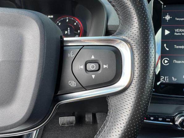 Volvo XC40 I с пробегом 2018 года, цена 3 150 000 рублей, 96359 км, внедорожник, Автокод Объявления