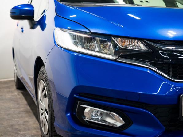Honda Fit III Рестайлинг с пробегом 2017 года, цена 1 160 000 рублей, 75000 км, хэтчбек, Автокод Объявления