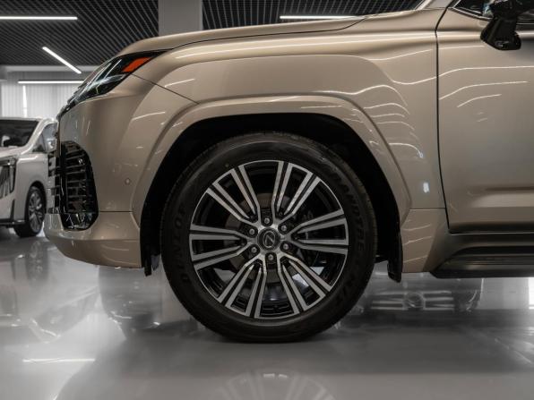 Lexus LX IV с пробегом 2025 года, цена 17 530 000 рублей, 19 км, внедорожник, Автокод Объявления