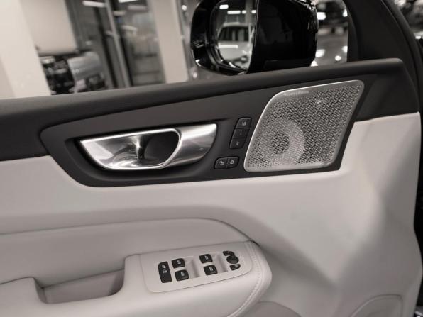 Volvo XC60 II Рестайлинг 2 с пробегом 2026 года, цена 8 100 000 рублей, 50 км, внедорожник, Автокод Объявления