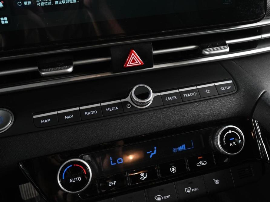 Hyundai Elantra VII (CN7) Рестайлинг Ростов-на-Дону  - изображение 17
