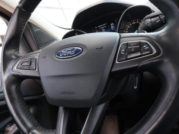 Ford Kuga II Рестайлинг с пробегом 2017 года, цена 1 600 500 рублей, 96365 км, внедорожник, Автокод Объявления